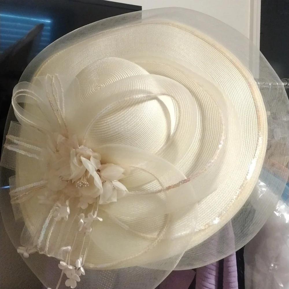 Hat - Picture 2 of 2